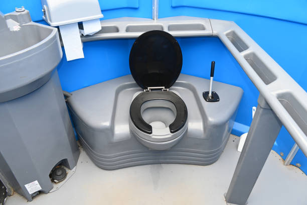 Best Portable restroom trailer rental  in Alpena, MI